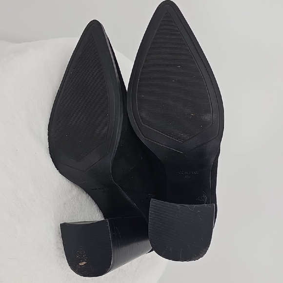 Steve Madden Touchdown Black Faux Suede Bootie Size 9 - Picture 6 of 8